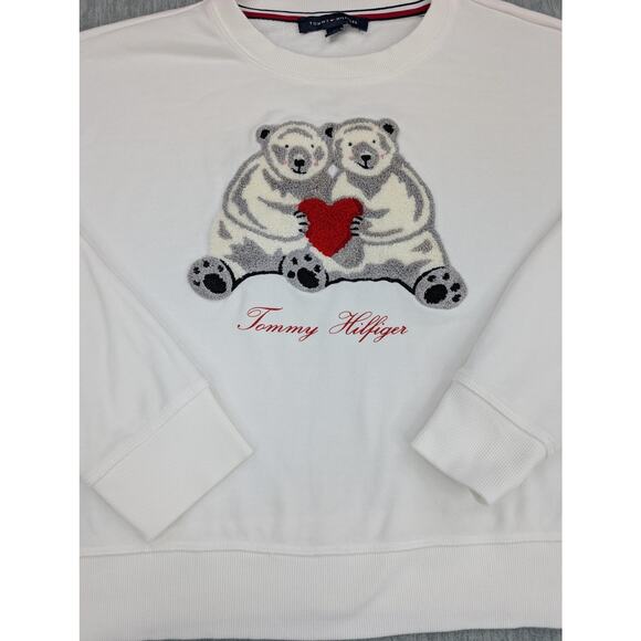 Tommy Hilfiger Sweatshirt Womens Medium Polar Bear Heart Crewneck Pullover Cute - Picture 3 of 13